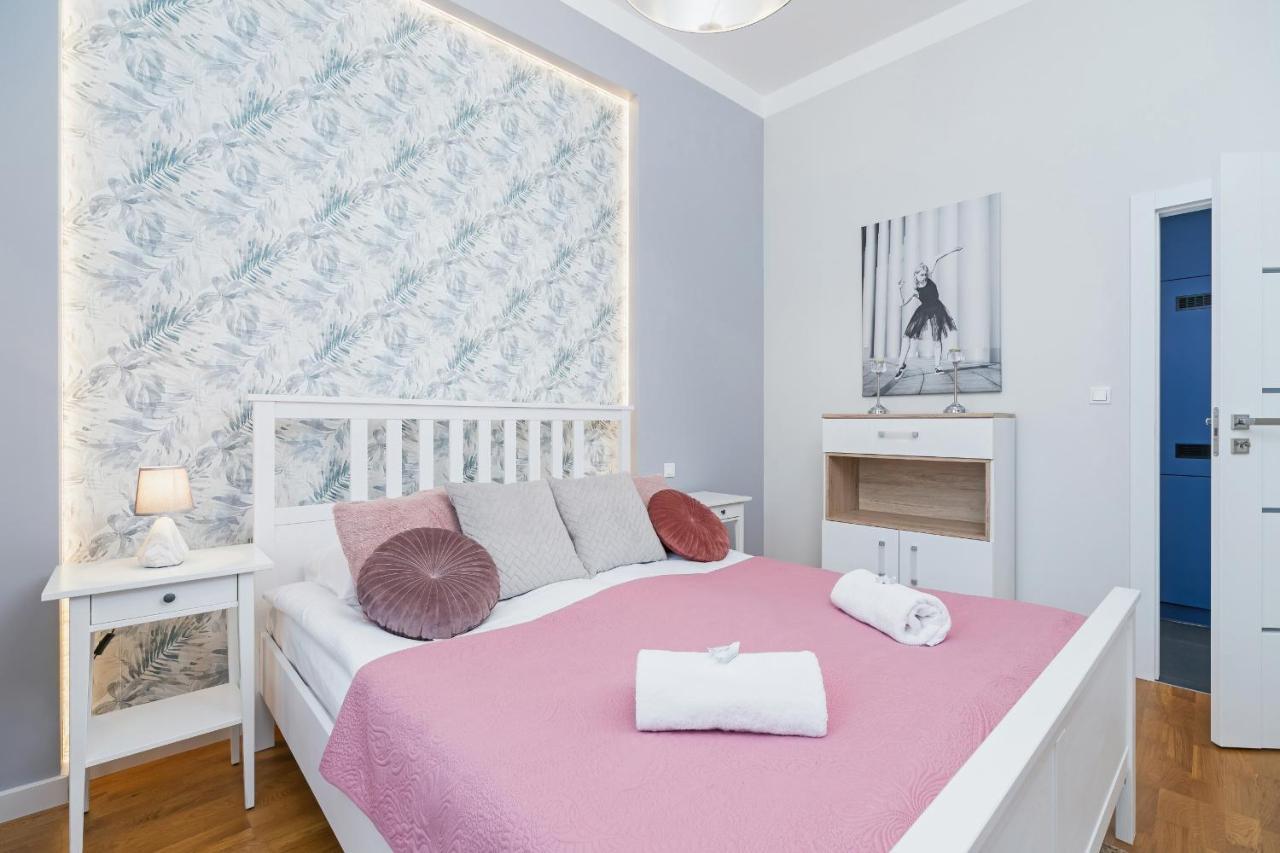 Sweet Family Apartment Chodkiewicza Rondo Grzegorzeckie By Noclegi Renters Krakow Bagian luar foto
